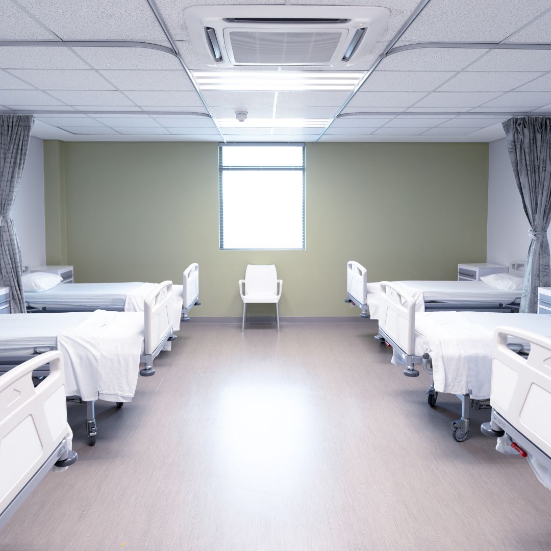 Crisp bedsheet drape